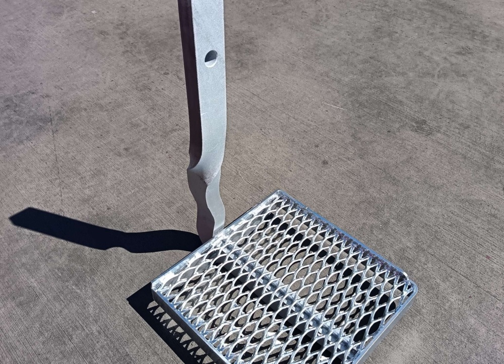 Accessories for railway wagons